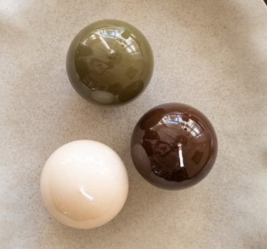 Kugelkerze Hochglanz Grün / Braun / Creme