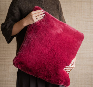 Cushion Cutie Fluffy Bordeaux