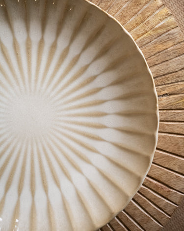 Astera Dinner Plate - Things I Like Things I Love