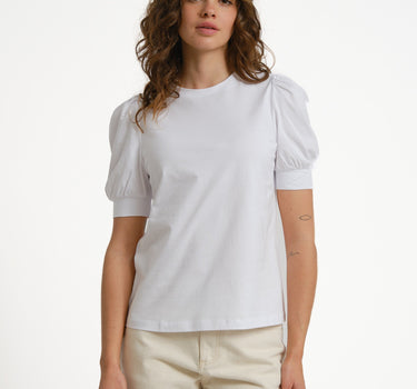 Aware Kerry O - neck Top Bright White - Things I Like Things I Love