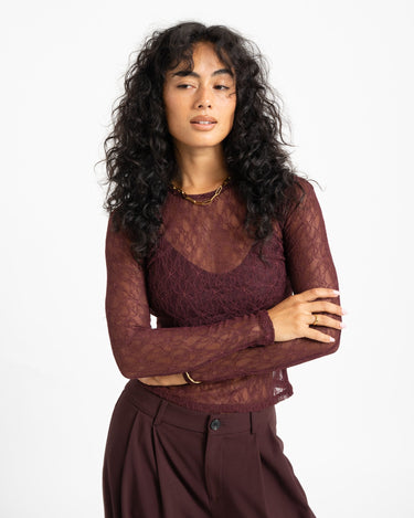Aware Tessy O-Neck Lace Top Catawba Grape - Things I Like Things I Love