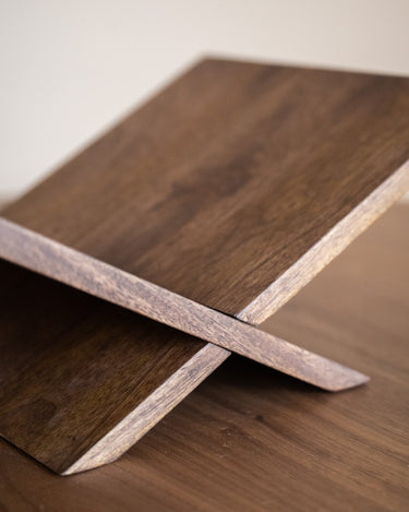 Book Stand Tonisi Wood - Things I Like Things I Love