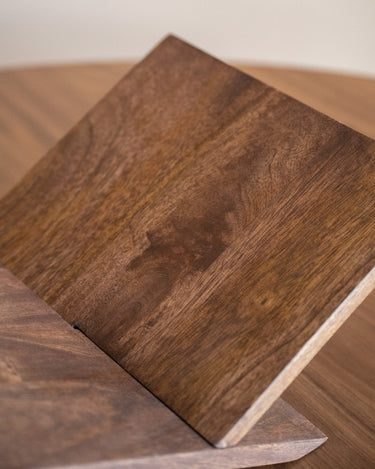 Book Stand Tonisi Wood - Things I Like Things I Love