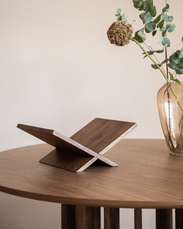 Book Stand Tonisi Wood - Things I Like Things I Love