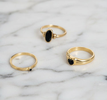 Brass onyx heart ring Gold - Things I Like Things I Love