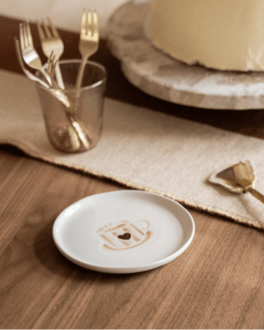 Cake Plate Coffee Heart - Things I Like Things I Love