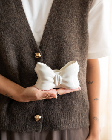 Candle Holder Bow Ivory Shine - Things I Like Things I Love
