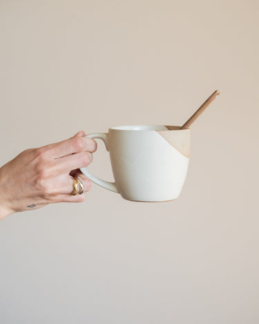 Cappuccino Mug Nikki Beige - Things I Like Things I Love