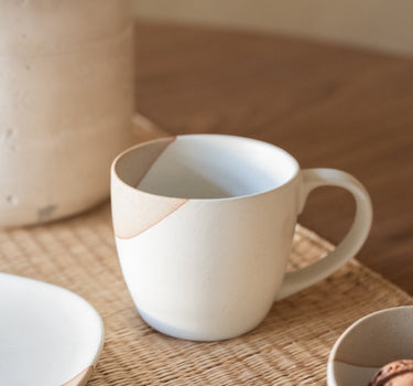 Cappuccino Mug Nikki Beige - Things I Like Things I Love