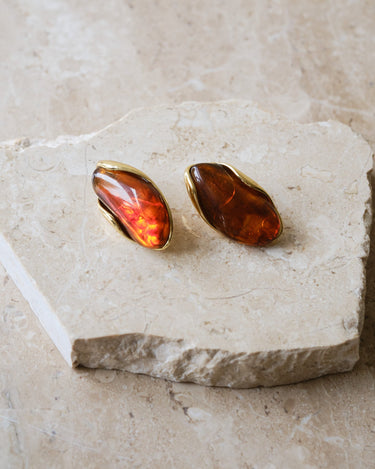 Classic Caramel Stud Gold - Things I Like Things I Love