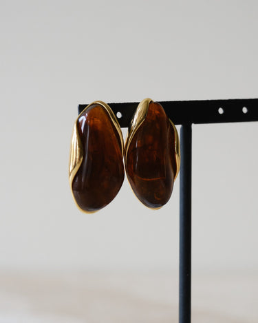 Classic Caramel Stud Gold - Things I Like Things I Love