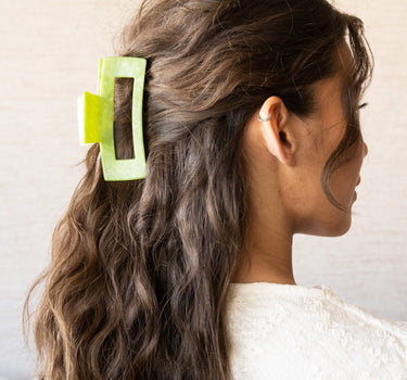 Claw Clip Shimmer Green - Things I Like Things I Love