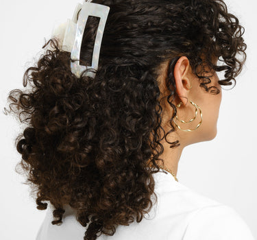 Claw Clip Shimmer White - Things I Like Things I Love