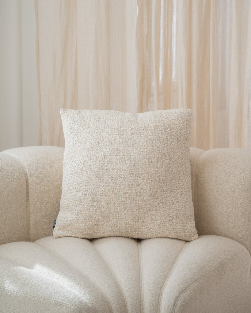 Cushion Balance Off-White - Things I Like Things I Love