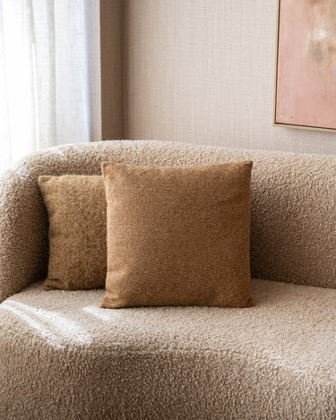Cushion Dayton Caramel - Things I Like Things I Love