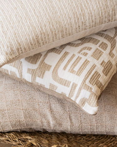 Cushion Pure Beige - Things I Like Things I Love