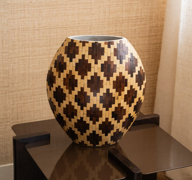 Deco Vaas Livia Bruin - Things I Like Things I Love