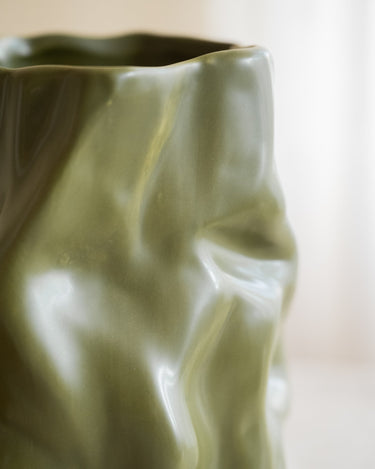 Deco Vaas Wavy Moss Green - Things I Like Things I Love