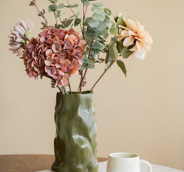 Deco Vaas Wavy Moss Green - Things I Like Things I Love
