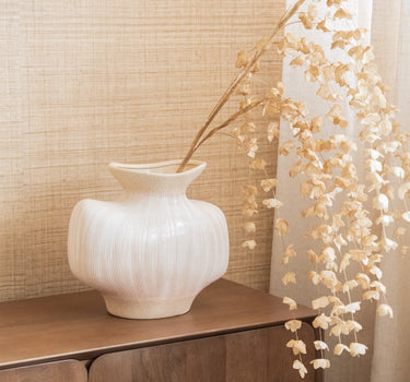 Deco Vase Holly Beige - Things I Like Things I Love