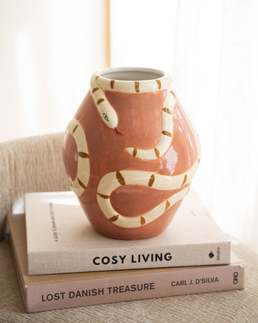 Deco Vase Naga Snake Pink - Things I Like Things I Love