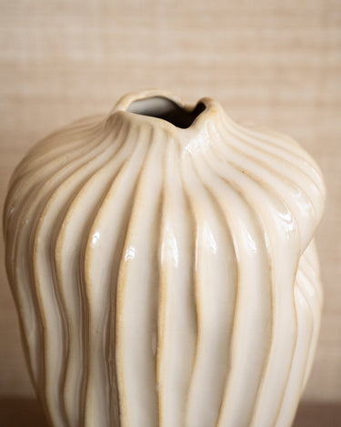 Deco Vase Vechhia Cream - Things I Like Things I Love