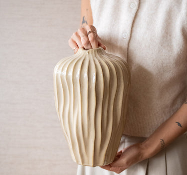 Deco Vase Vechhia Cream - Things I Like Things I Love