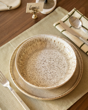 Deep Dinner Plate Plato Beige - Things I Like Things I Love
