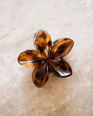 Flower Clip Mid Brown - Things I Like Things I Love