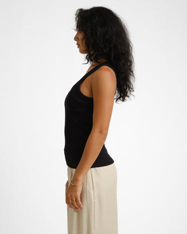 Frida U - Neck Top Black - Things I Like Things I Love