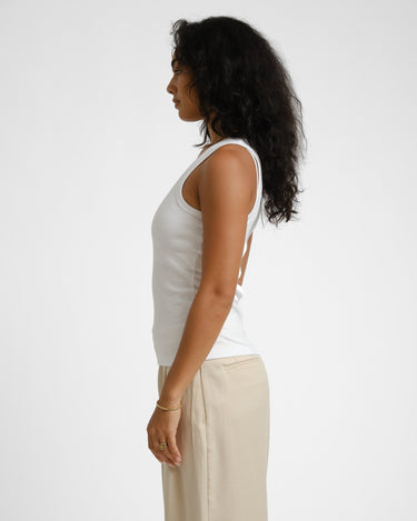 Frida U - Neck Top Bright White - Things I Like Things I Love