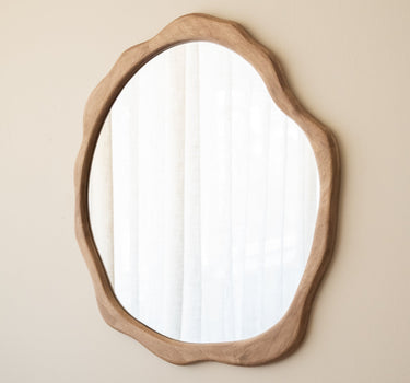 Grote Spiegel Noam Hout - Things I Like Things I Love