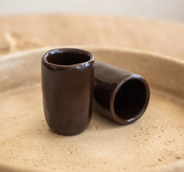 Handgemaakte Espressomok Serpa Bruin - Things I Like Things I Love