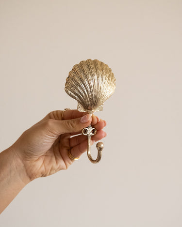 Handmade Hook Shell Scarlett - Things I Like Things I Love