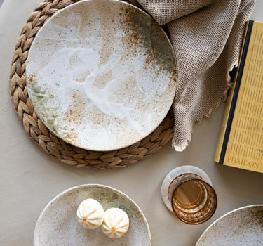 Handmade Japanese Dinner Plate Yukishino - Things I Like Things I Love
