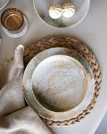 Handmade Japanese Dinner Plate Yukishino - Things I Like Things I Love