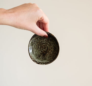 Handmade Japanese Shinryoku Triangle Sauce Dish Green - Things I Like Things I Love