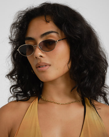 Komono Zonnebril Tyla Wit Goud - Things I Like Things I Love