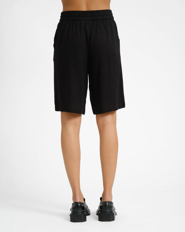 Leilani Bermuda Shorts Black - Things I Like Things I Love