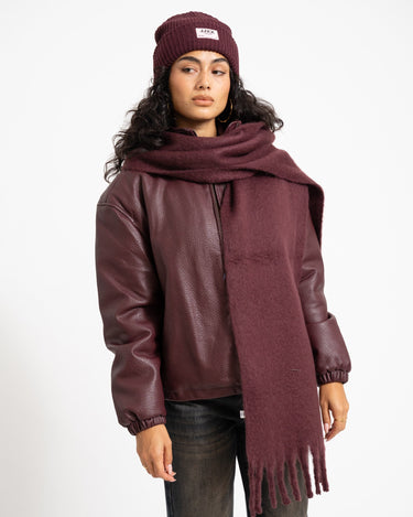 Leslie Scarf Winetasting - Things I Like Things I Love