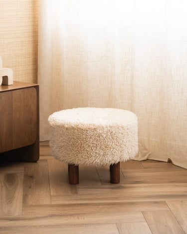 Pouf Inverness Faux Fur - Things I Like Things I Love