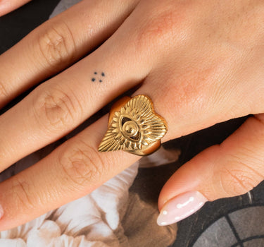 Ring Eye Of Love Gold - Things I Like Things I Love