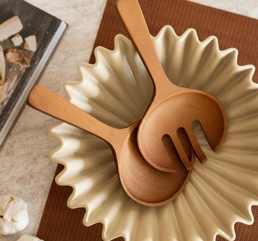 Salad Server Acacia Short - Things I Like Things I Love