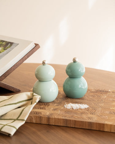 Salt & Pepper Betty Green - Things I Like Things I Love