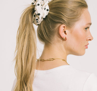 Scrunchie Polkadot Silky Wit - Things I Like Things I Love