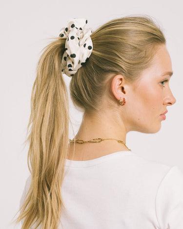 Scrunchie Polkadot Silky Wit - Things I Like Things I Love