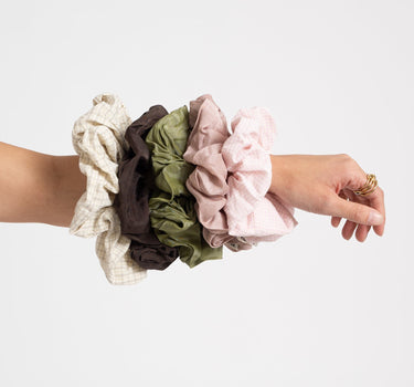 Scrunchie Shimmer Brown - Things I Like Things I Love