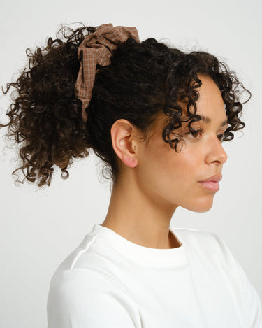 Scrunchie Small Check Brown - Things I Like Things I Love