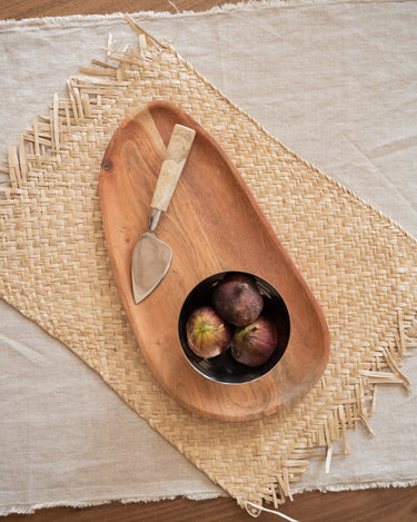 Serveerplank Bessonia Aca Wood - Things I Like Things I Love