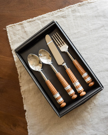 SET VAN 16 - Bestekset Acacia Bruin - Things I Like Things I Love